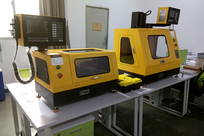 使用小型數(shù)控機(jī)床客戶案例