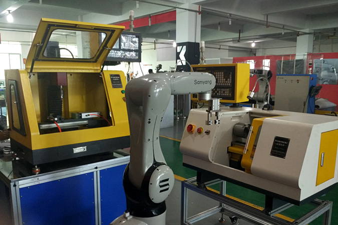 使用小型數(shù)控機(jī)床客戶案例