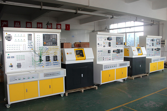 使用小型數(shù)控機(jī)床客戶案例