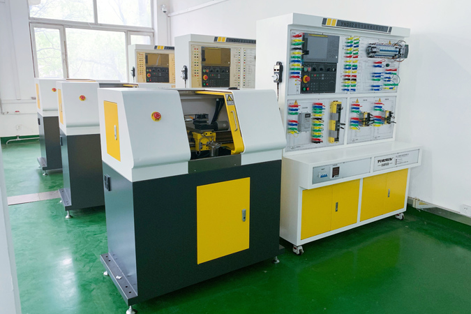 使用小型數(shù)控機(jī)床客戶案例
